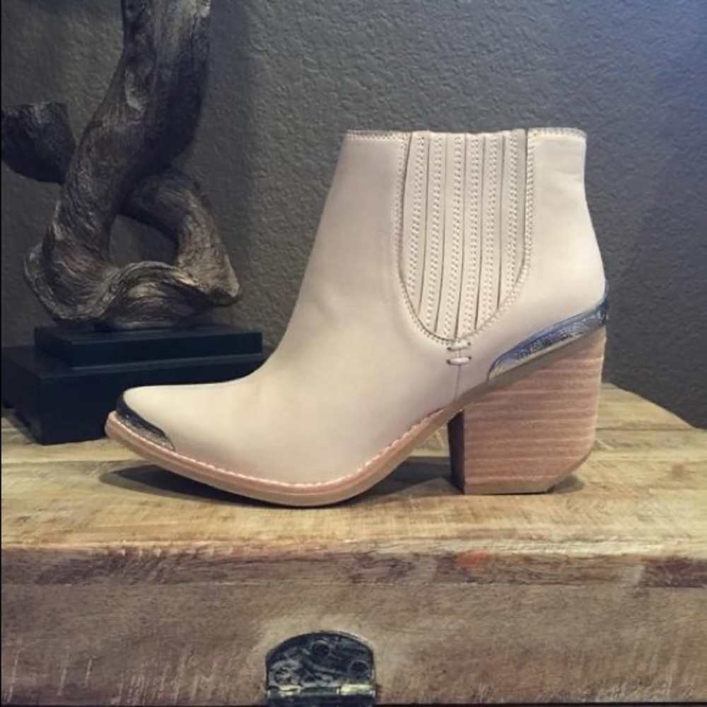 Jeffrey Campbell Rawlins Leather Ankle Boot sz 7.5